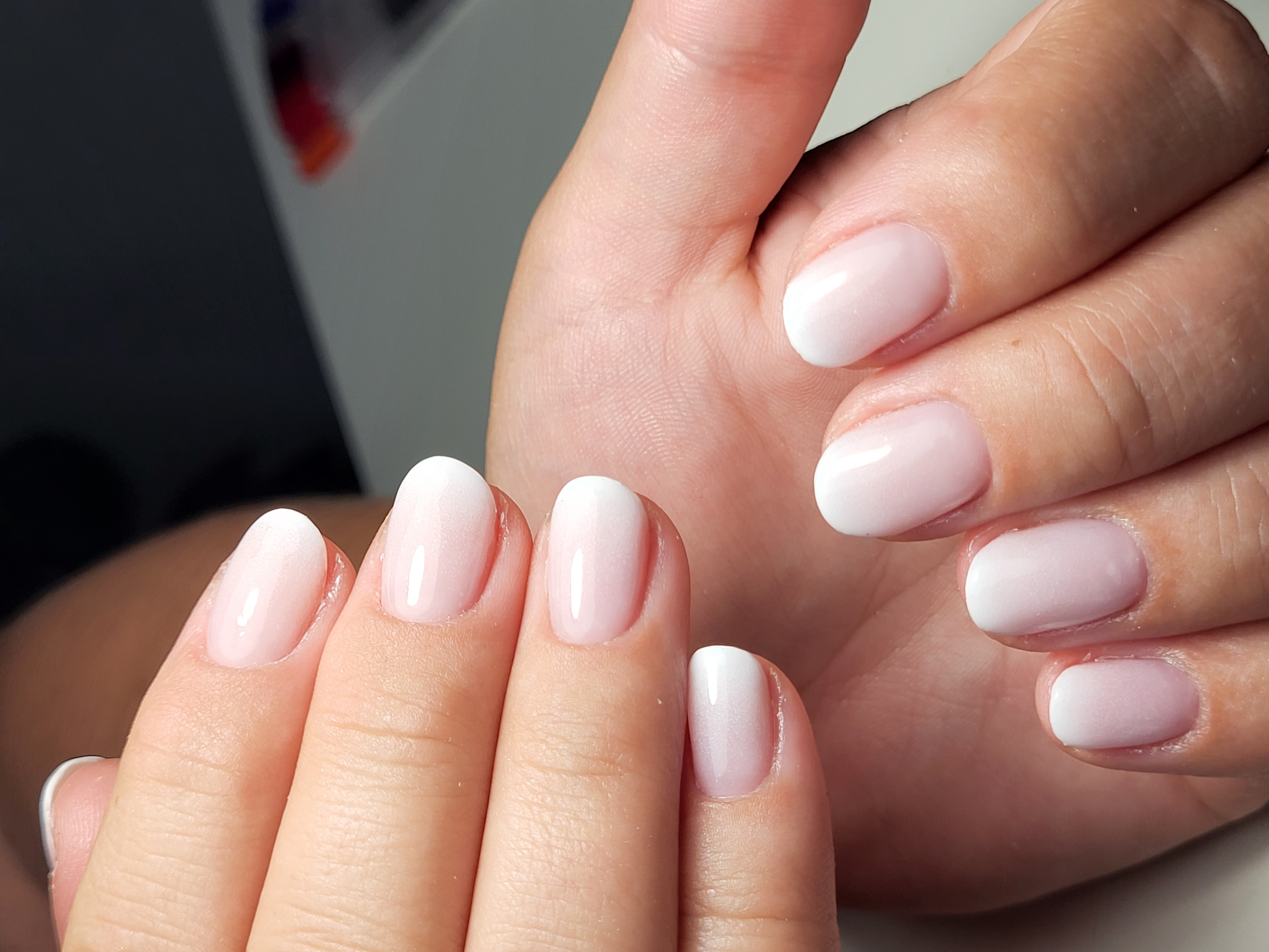 Dépose + manucure SIGNATURE + vernis.